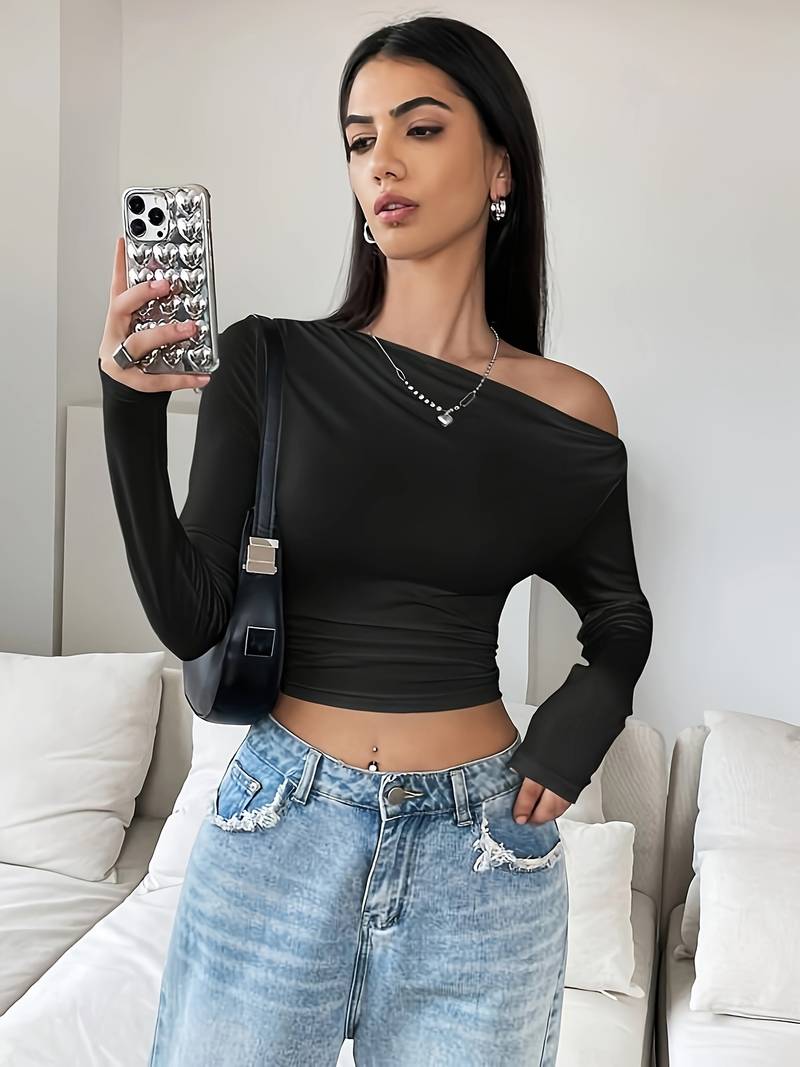 "Teens16 Sleek Shoulder Tee" Secondary image