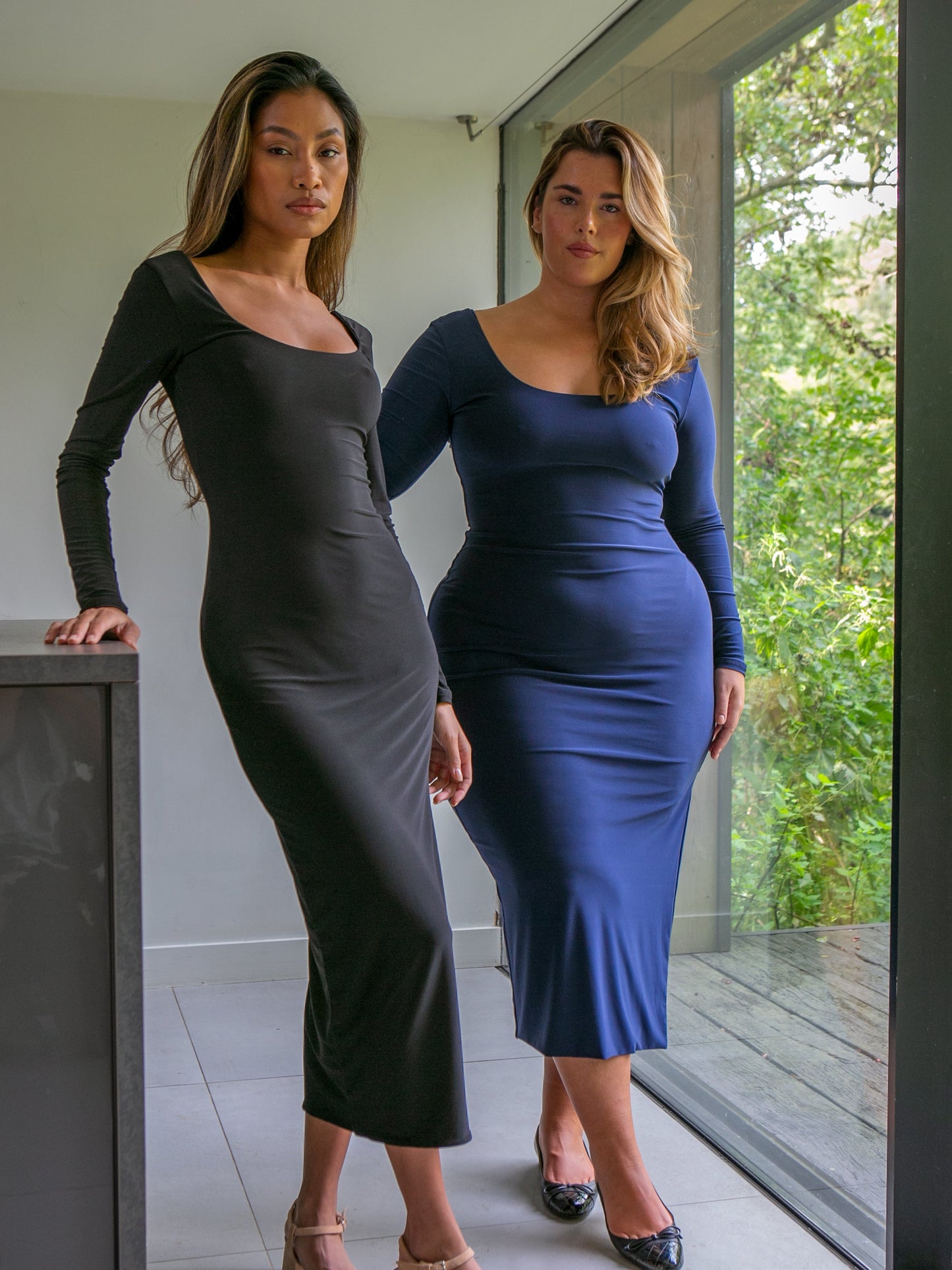 Teens16 The Gracewear Black Maxi