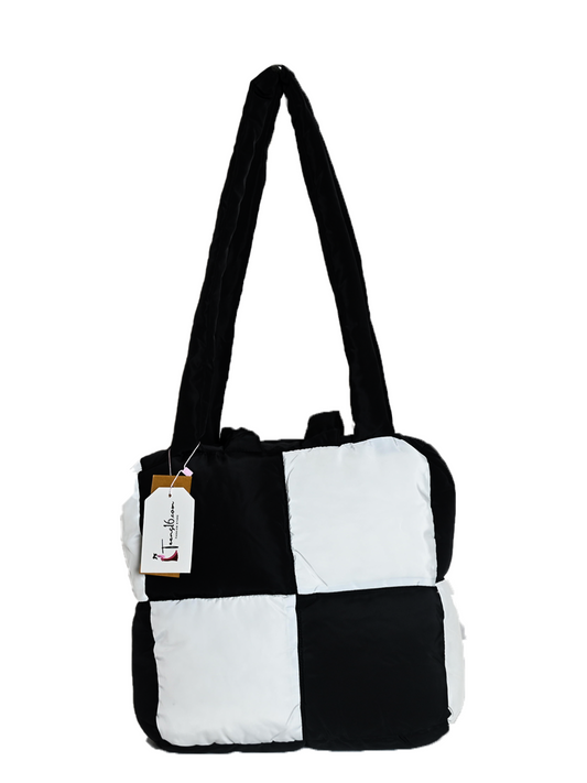 TEENS16  LUXURY TOTE BAG BLACK & WHITE