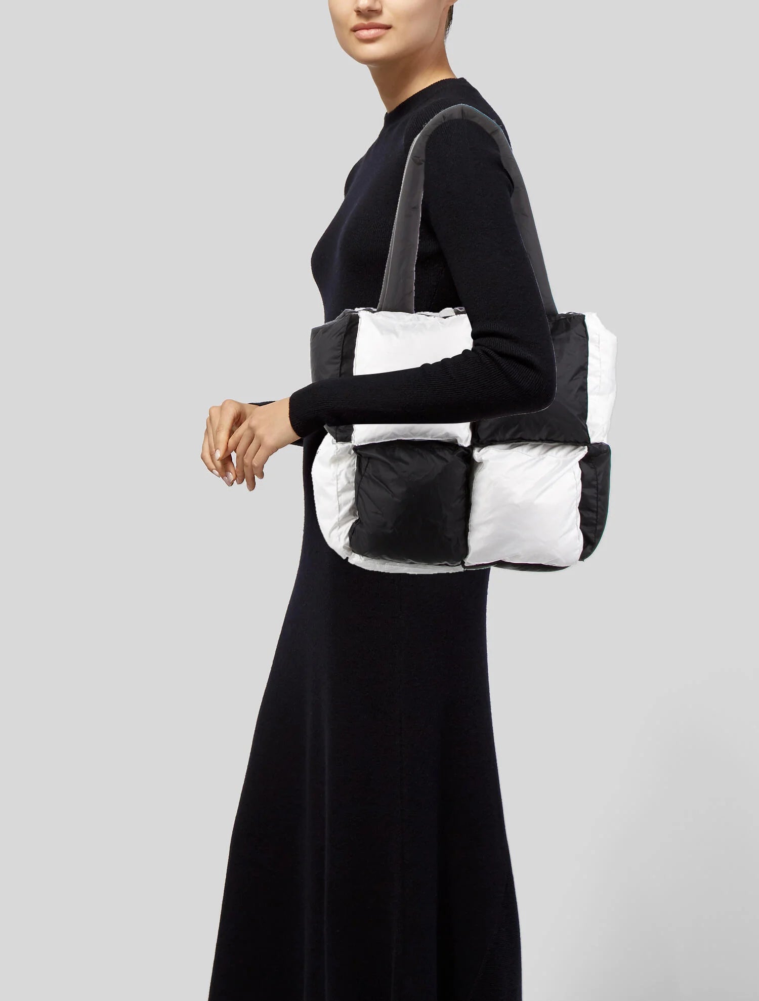 TEENS16  LUXURY TOTE BAG BLACK & WHITE